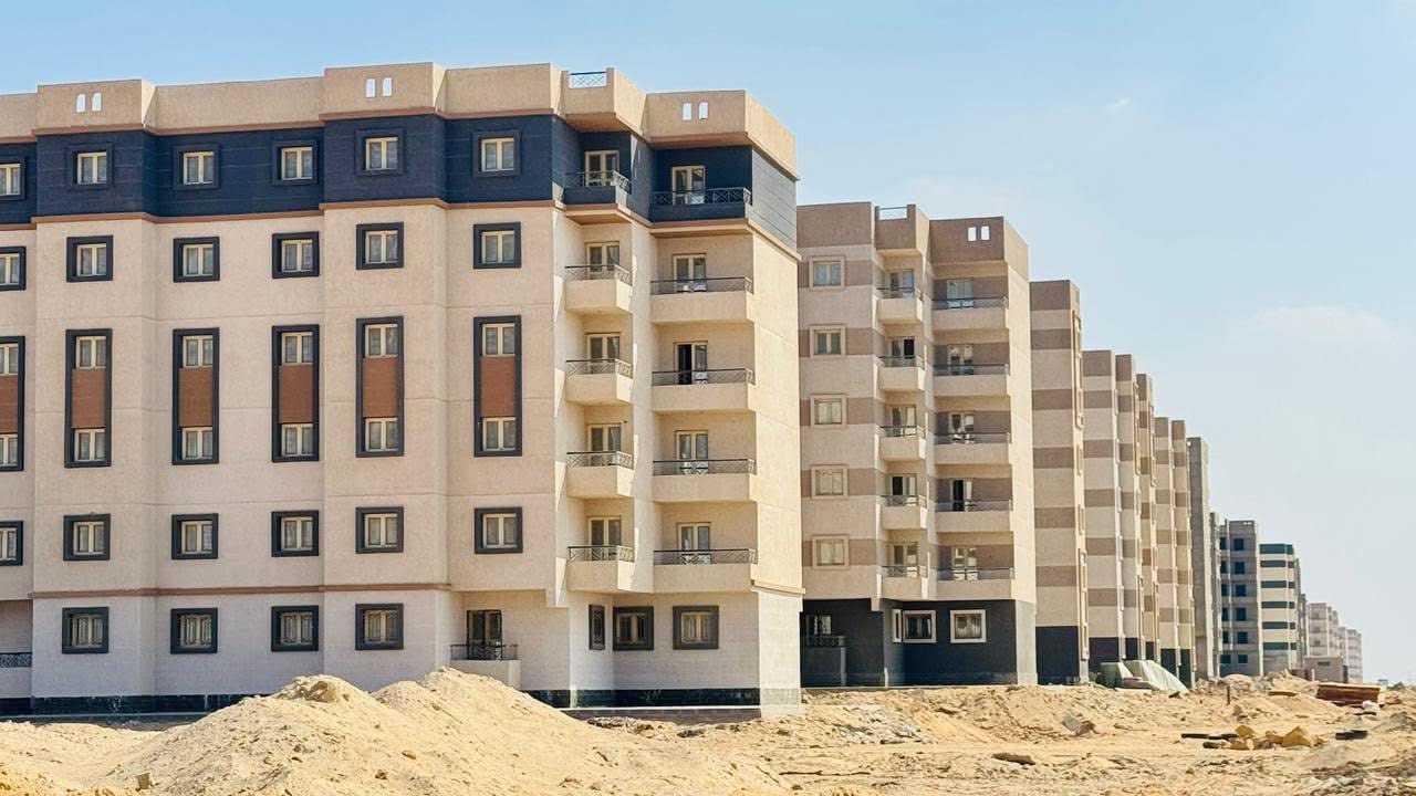 جولة بالحي 37 لمتابعة طرق ومرافق «سكن لكل المصريين» و«الإسكان الأخضر» — صورة 5