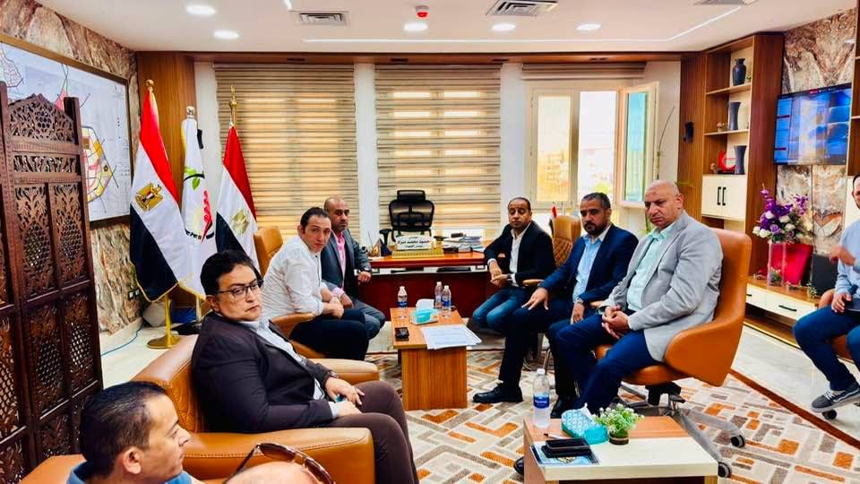 اجتماع تنسيقي مع هيئة المجتمعات العمرانية لتسريع تقنين الأراضي بالعبور الجديدة والشروق — صورة 2