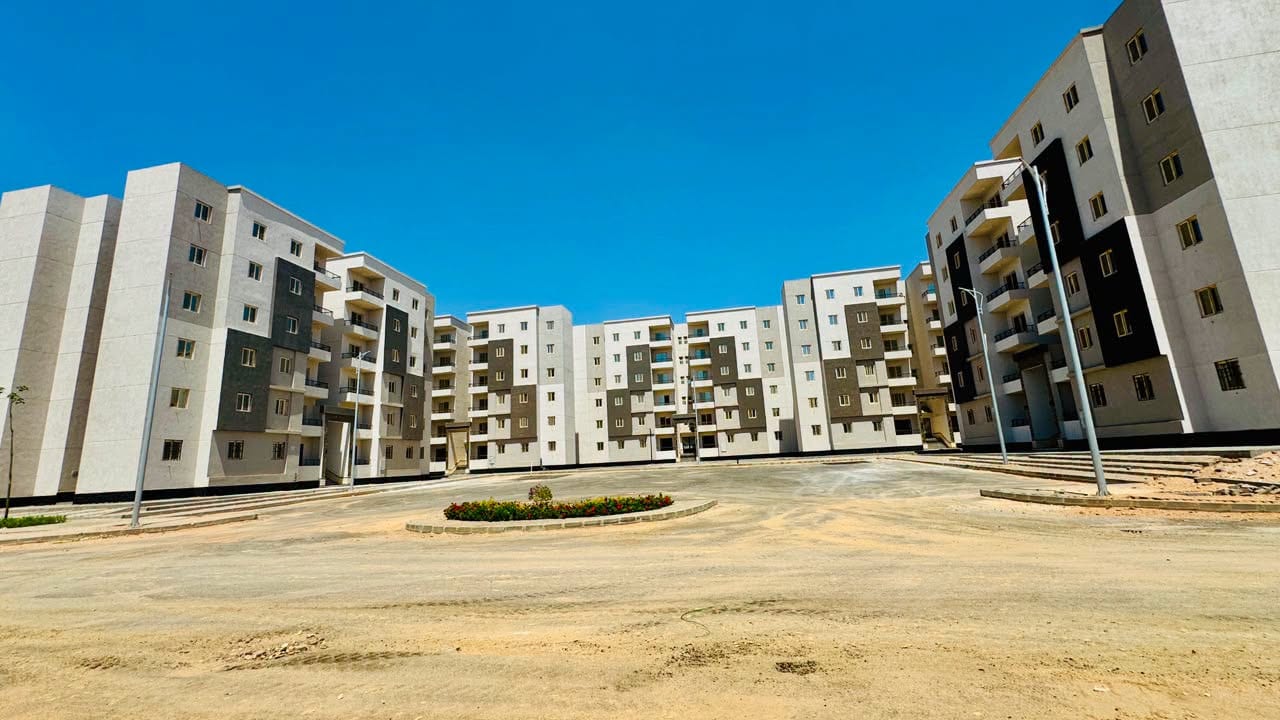 متابعة رصف طرق أراضي الإسكان الاجتماعي والمرحلة السادسة للإسكان — صورة 5