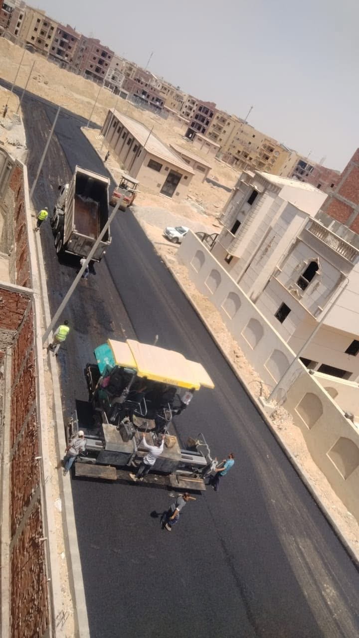 متابعة رصف طرق بيت الوطن والإسكان الاجتماعي والحي 37 — صورة 2