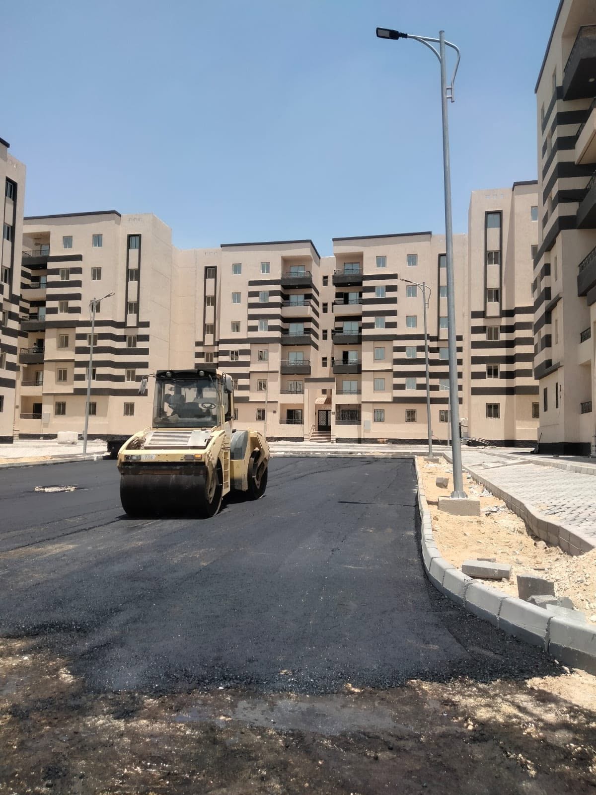 لقاء سكان حي البستان ومتابعة رصف طرق بيت الوطن والحيين 16 و37 — صورة 6