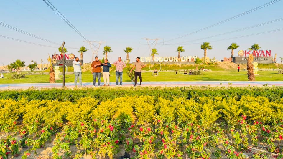 اصطفاف شركة النظافة بالحي 13 ومتابعة طريق B4 وR15 والحديقة المركزية — صورة 3