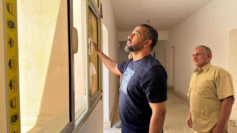 رئيس الجهاز يتفقد الحضانة ومركز الشباب والوحدة الصحية بالحي الخامس عشر — صورة 3