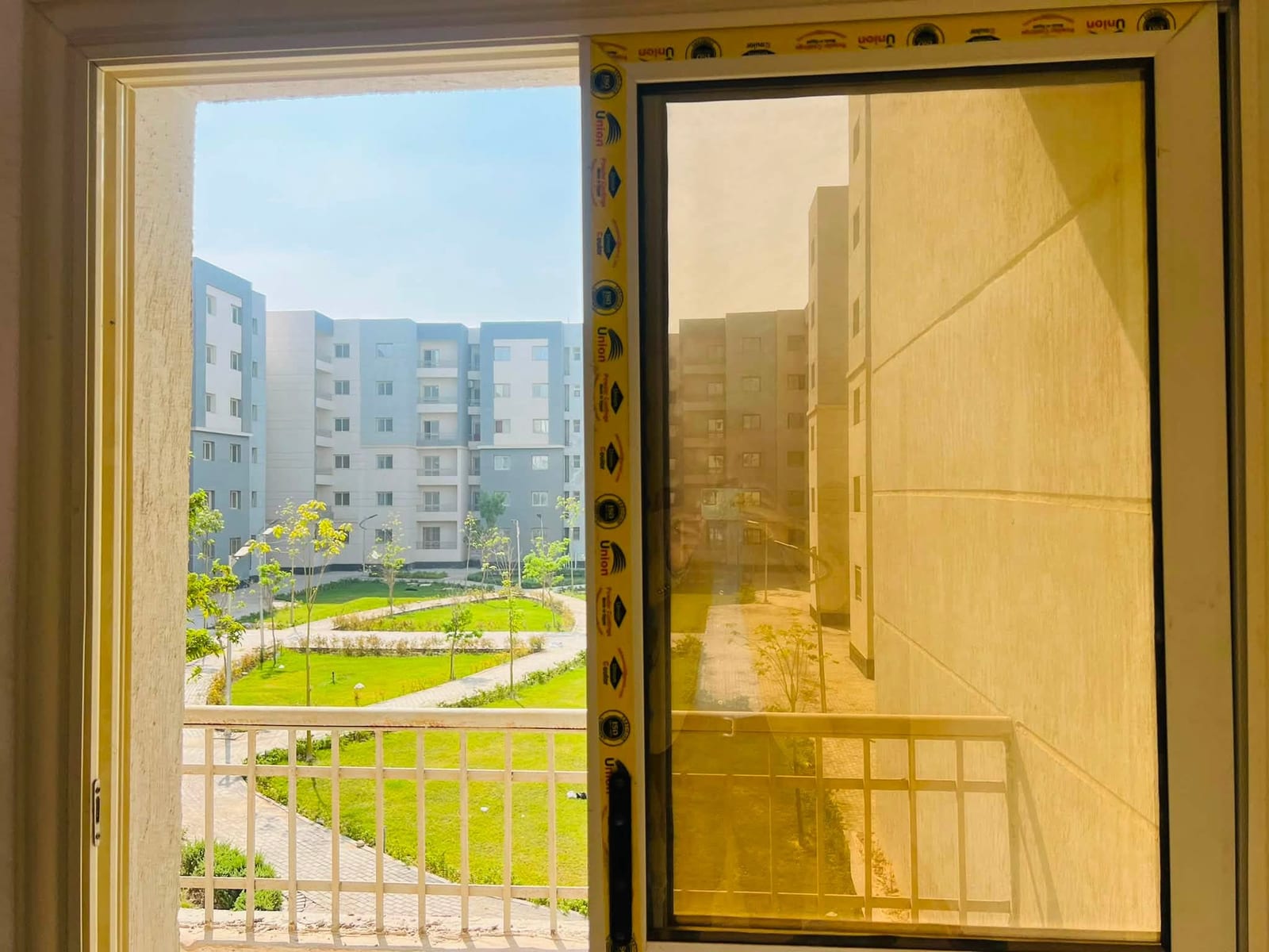 استعدادًا لطرح شقق إيجار منتهي بالتملك: تفقد «فالي تاورز إيست» بالحي 14 (3456 شقة) — صورة 4