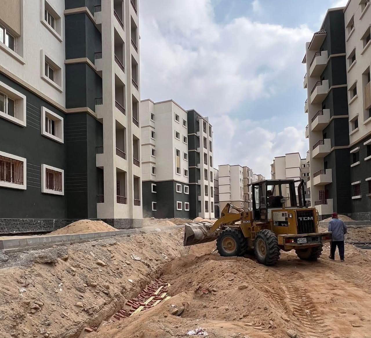 جولة مفاجئة بمنطقة الـ2600 فدان: النظافة والطرق والكهرباء والإسكان الأخضر — صورة 14