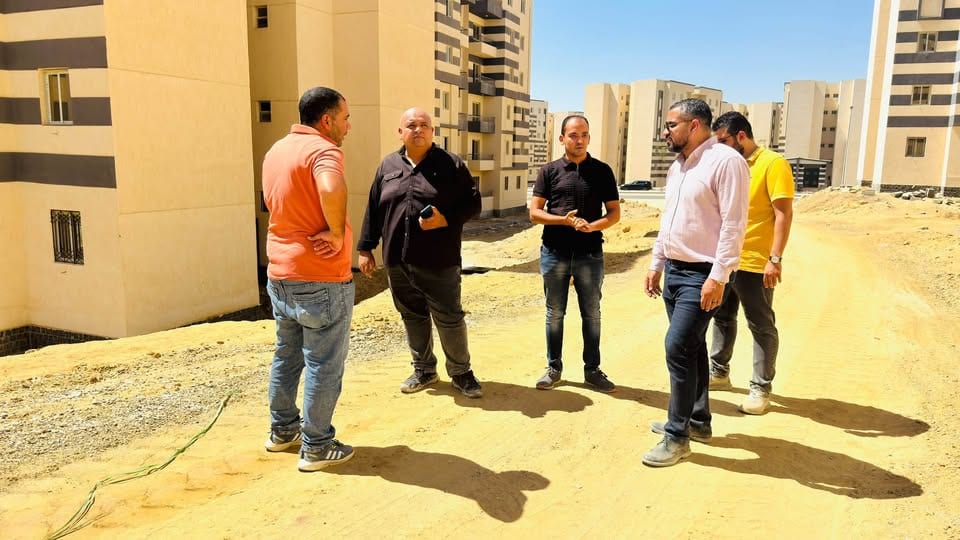 متابعة عمارات «سكن كل المصريين» بالحيين 15 و16 والالتزام بالبرامج الزمنية — صورة 12