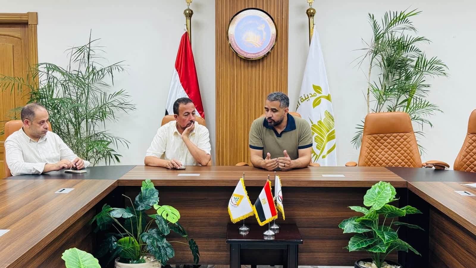 اجتماع اللجنة العقارية ومتابعة أسفلت طرق الحي 15 — صورة 2