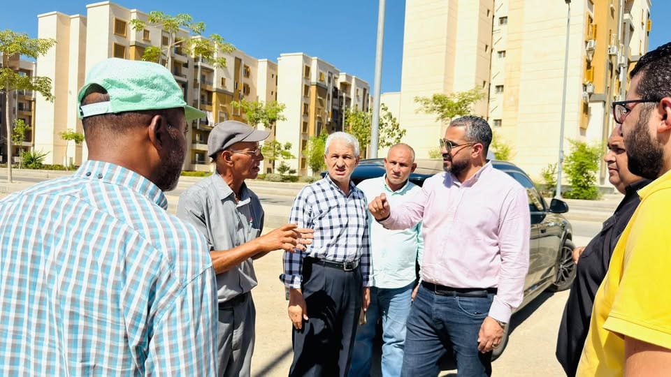 الانتهاء من مركز شباب الحي 14 و3 ملاعب خماسية في العبور الجديدة — صورة 3
