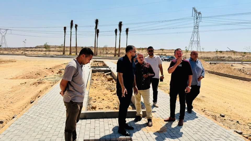 متابعة مشروعات الإسكان والطرق وتنسيق الموقع بالحي 37 — صورة 3