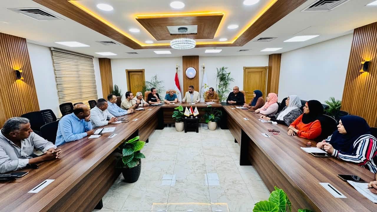 متابعة أداء المراكز التكنولوجية.. ورئيس الجهاز يوجّه بتطوير الشباك الواحد — صورة 2